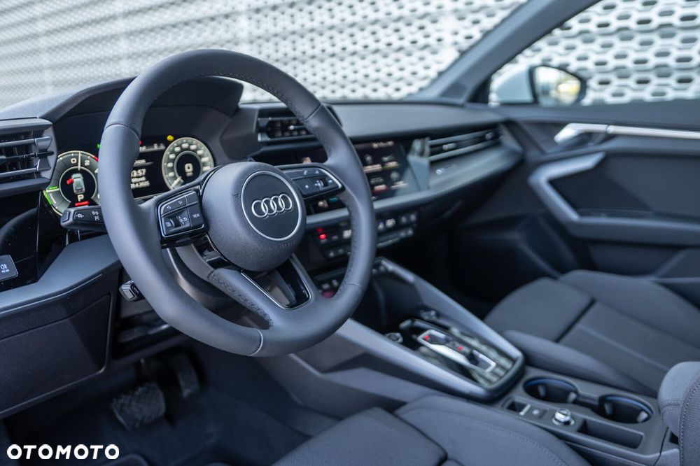 Audi A3 Sportback - 12