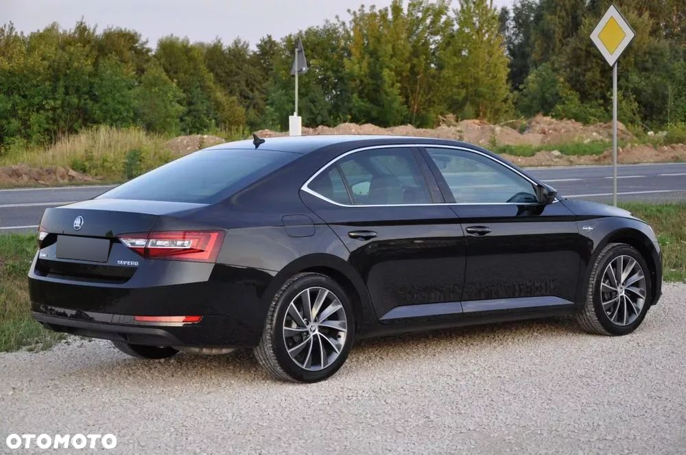 Skoda Superb 2.0 TSI L&K DSG - 4