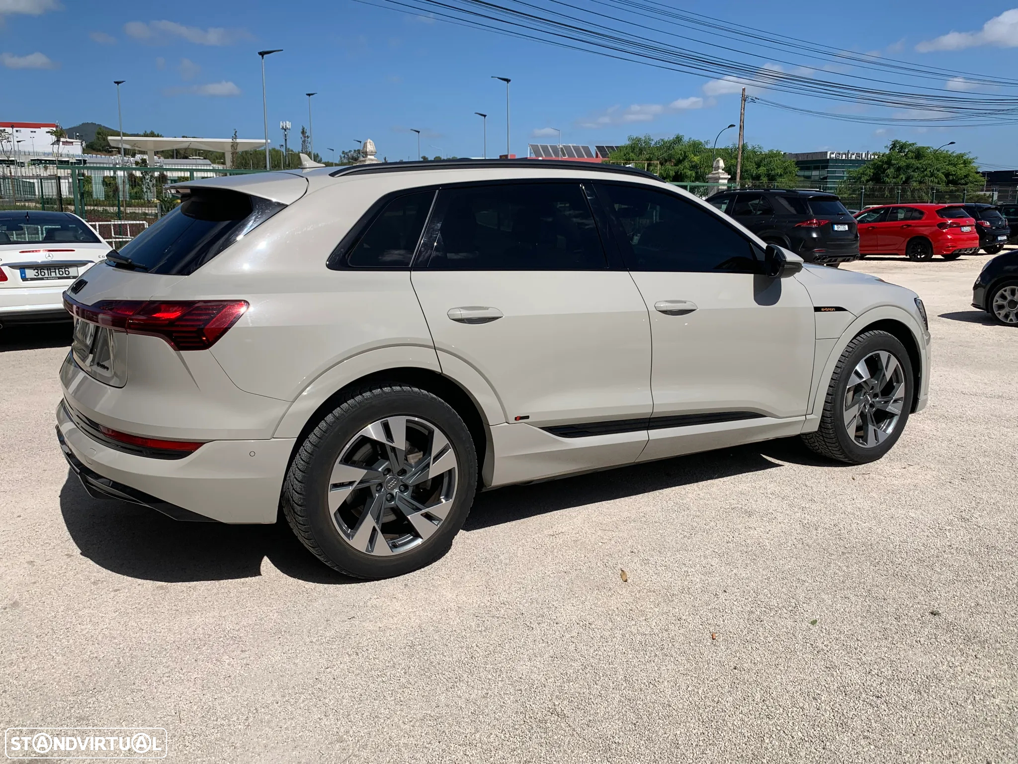 Audi e-tron 50 quattro S line - 22