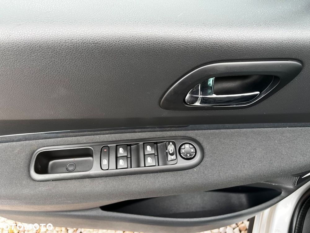 Peugeot 3008 1.6 BlueHDi Allure S&S EAT6 - 15