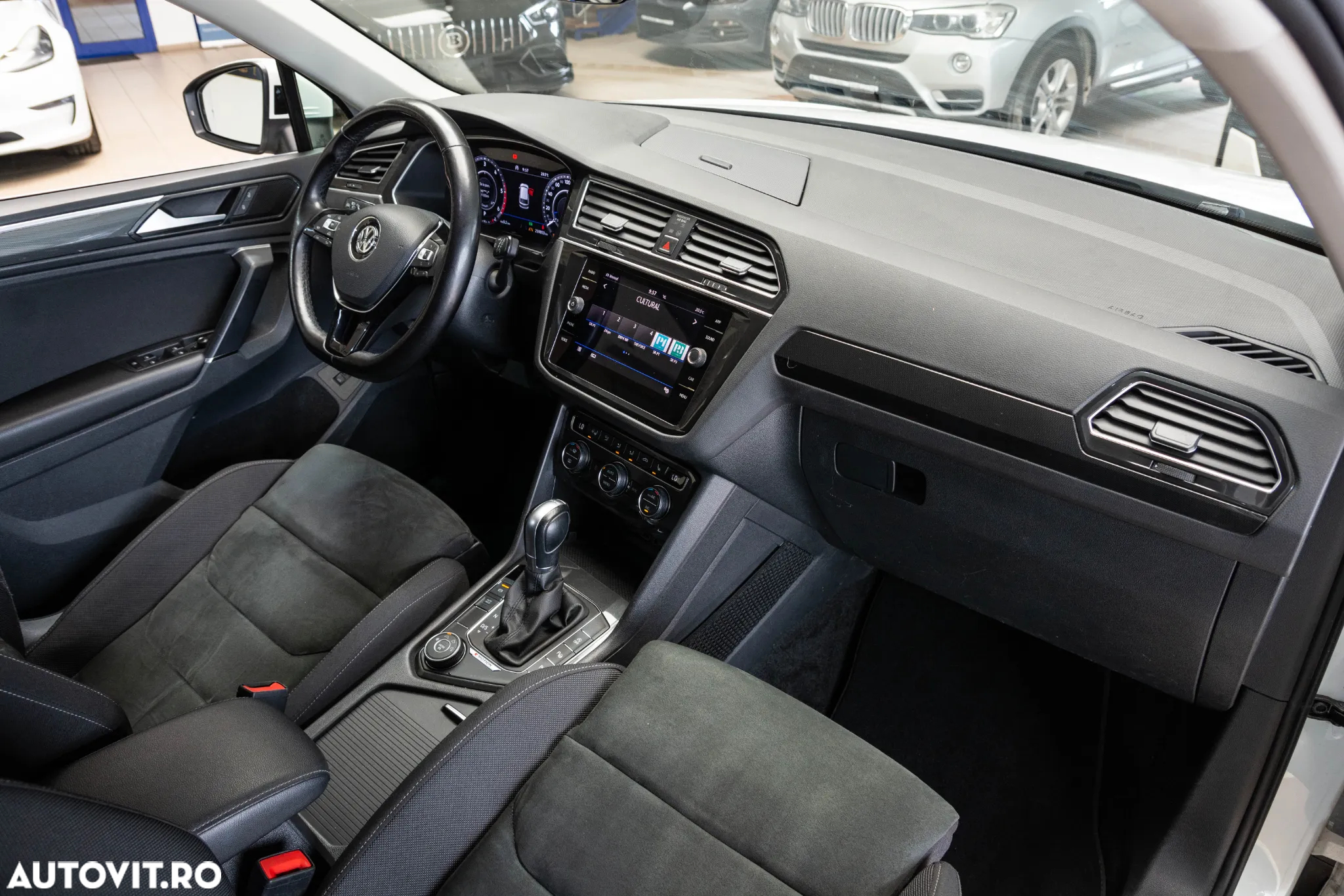 Volkswagen Tiguan 2.0 TDI 4Mot DSG Highline - 7