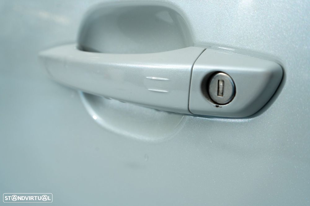 Peugeot e-2008 50 kWh GT Line - 34