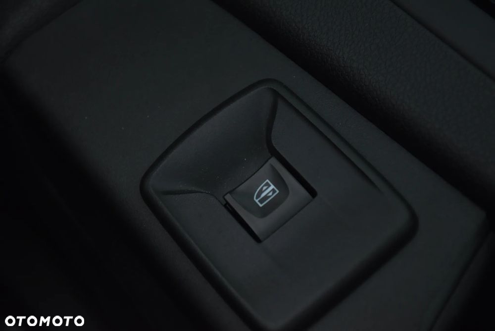 Renault Trafic Grand 2.0 dCi - 14