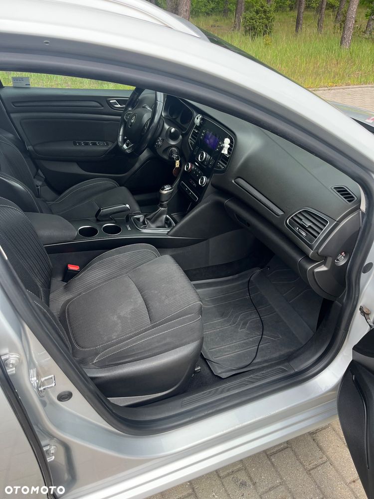 Renault Megane 1.5 dCi Zen - 11