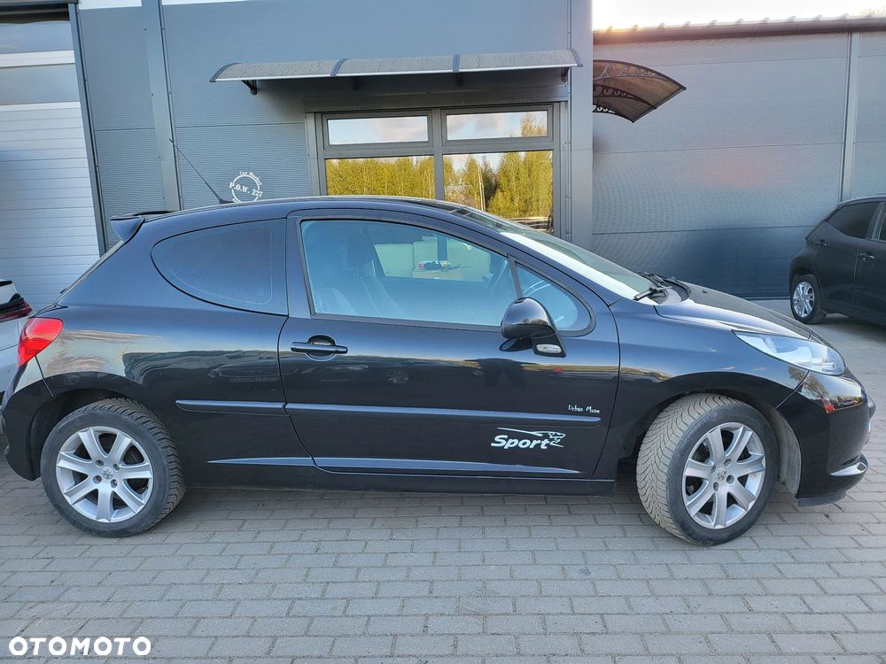 Peugeot 207 - 24
