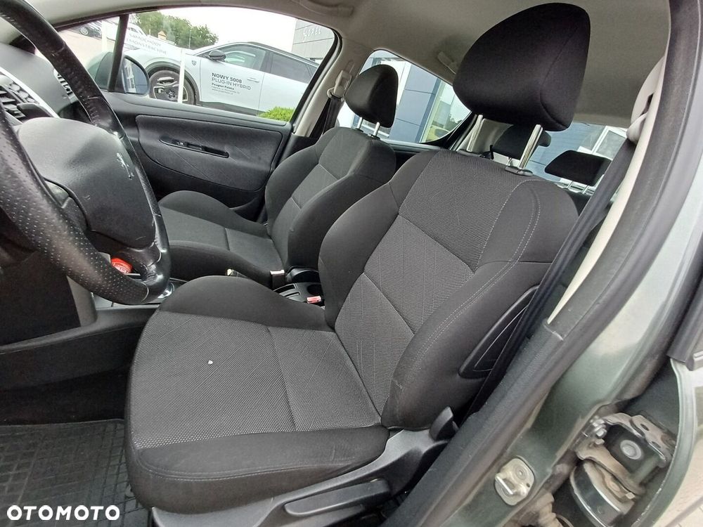Peugeot 207 1.4 16V Trendy - 9