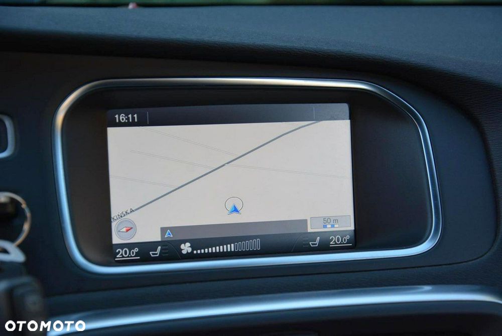 Volvo V40 T3 R-Design Momentum - 28