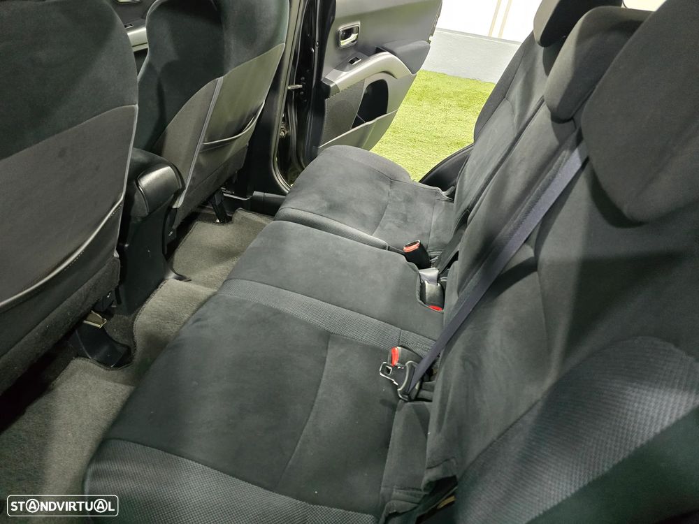 Mitsubishi Outlander 2.0 DI-D Instyle 4WD - 11