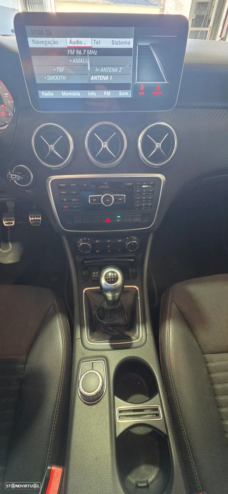 Mercedes-Benz A 180 CDI BE AMG Sport - 11