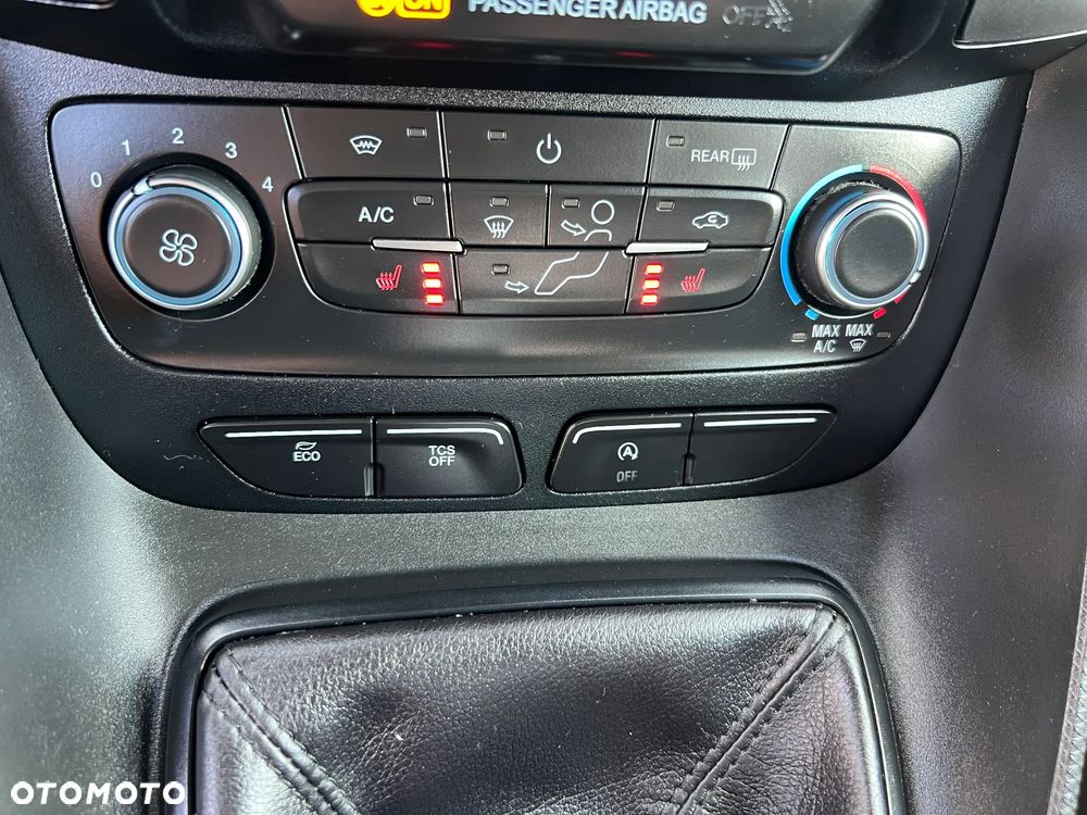 Ford Tourneo Connect - 20