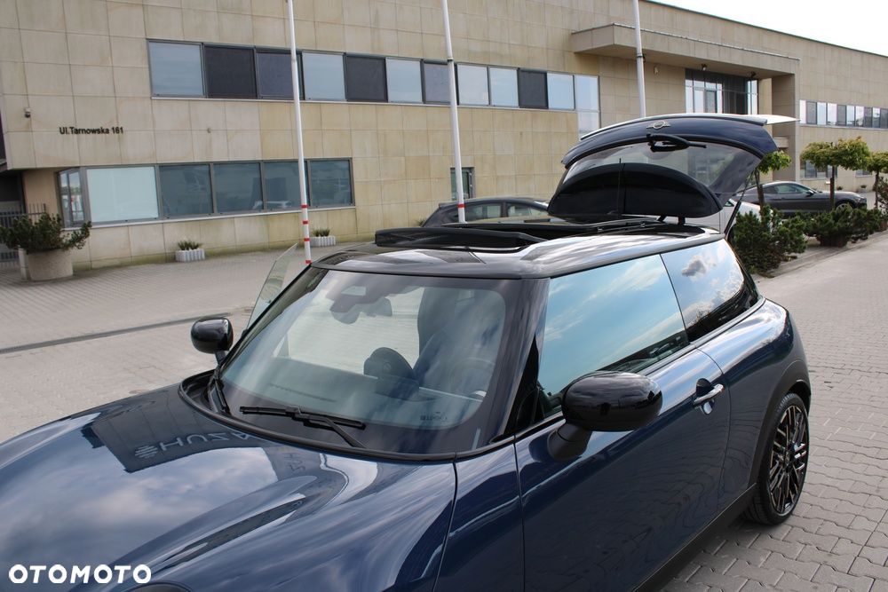 MINI Cooper S Favoured Trim - 32