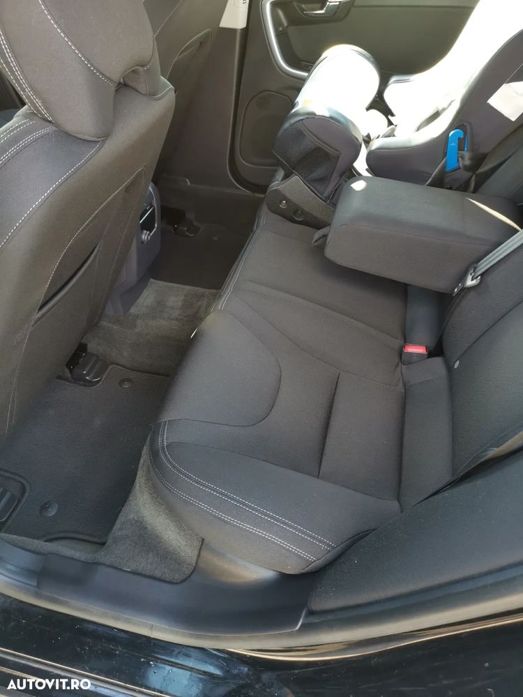 Volvo S60 D3 Geartronic Kinetic - 14