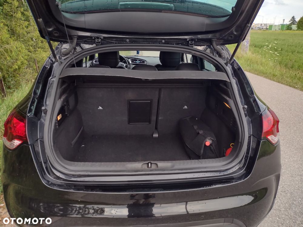 Citroën DS4 HDi 115 Chic - 10