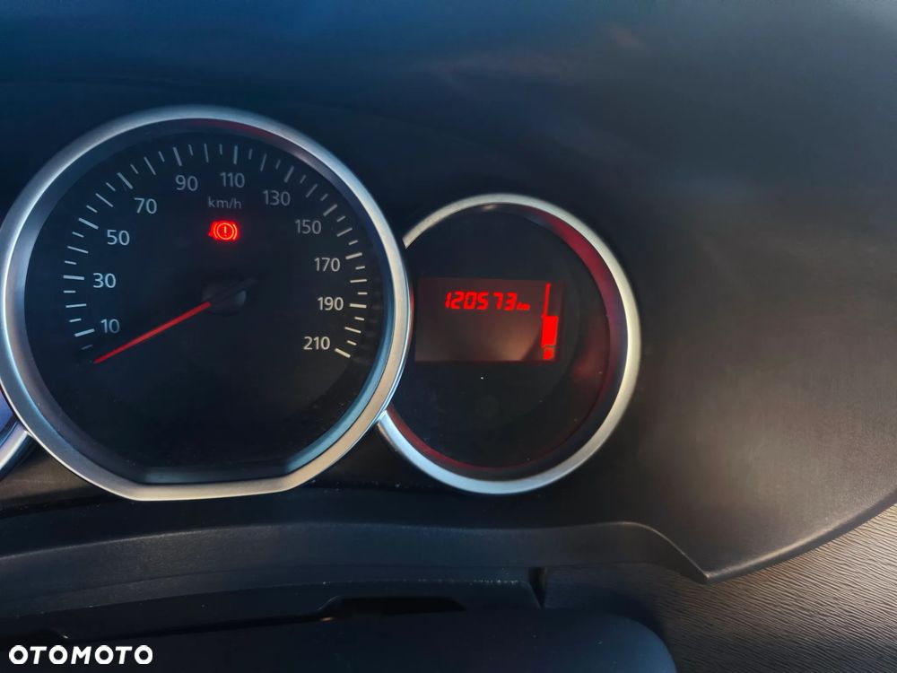 Dacia Lodgy 1.6 SCe Laureate S&S - 6