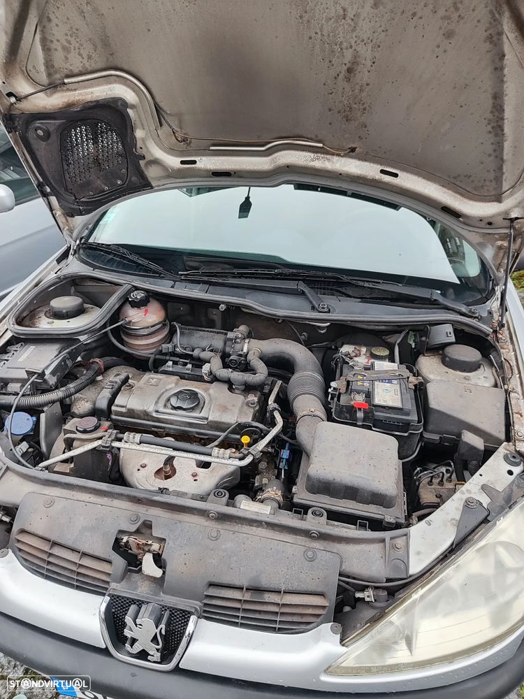 Peugeot 206 1.1 Color Line - 6