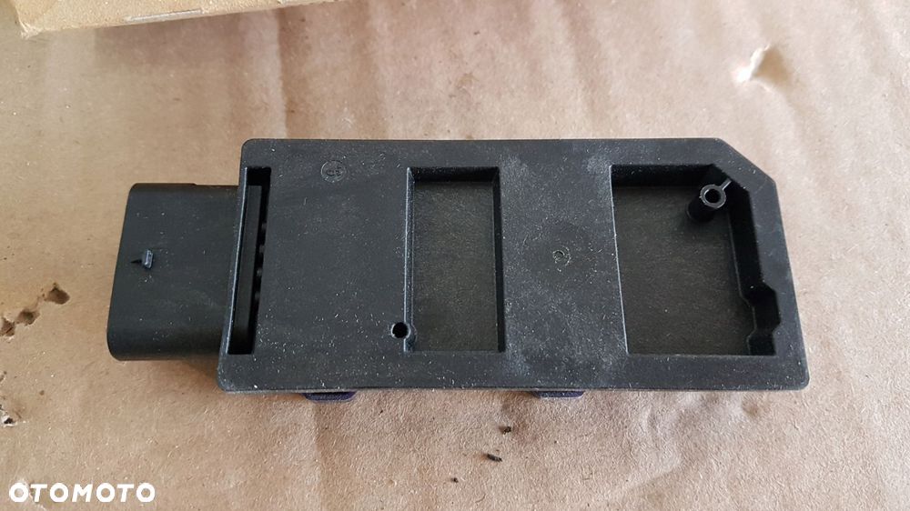 wzmacniacz anteny 5wa962133b - 3