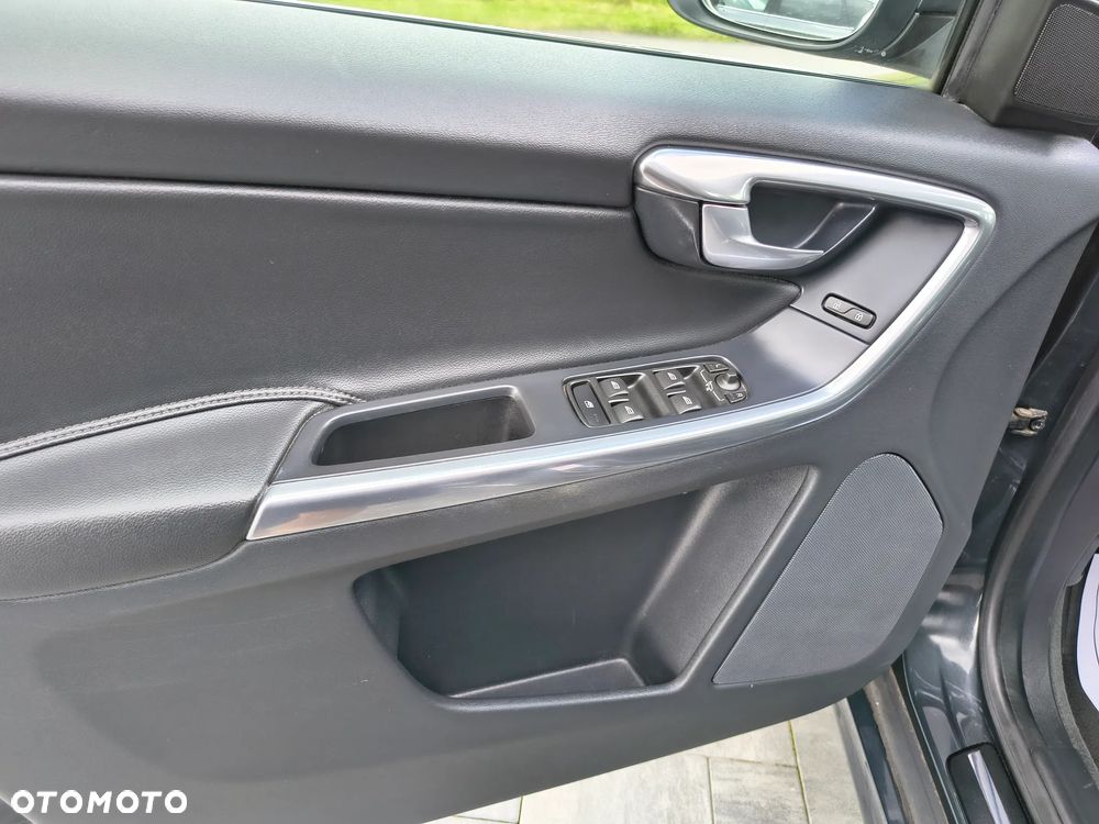 Volvo XC 60 D4 Summum - 26