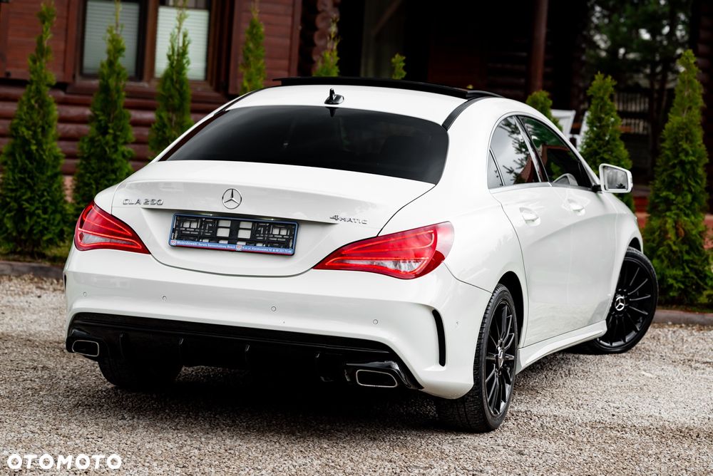 Mercedes-Benz CLA 250 4Matic 7G-DCT AMG Line - 9