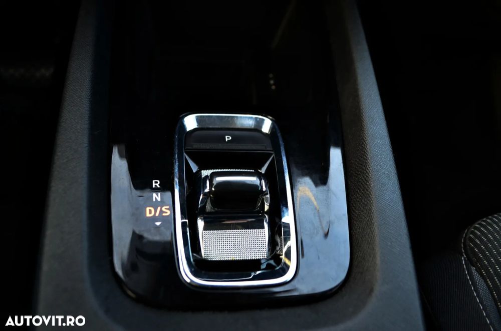 Skoda Octavia Combi 2.0 TDI DSG Selection - 19