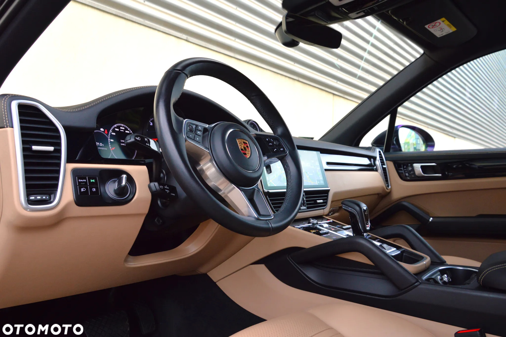 Porsche Cayenne Standard - 12
