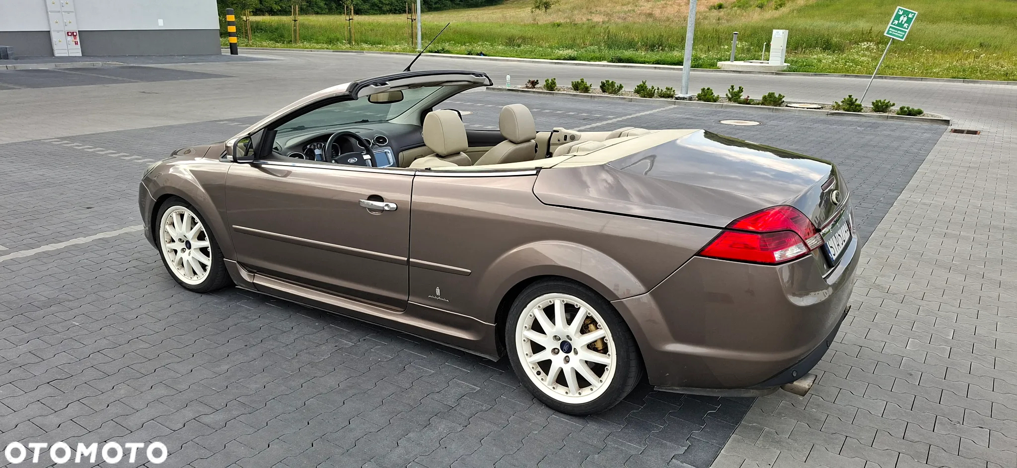 Ford Focus Coupe-Cabriolet 2.0 TDCi DPF Titanium - 3