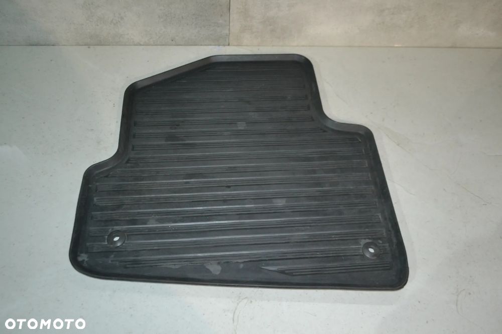 SKODA FABIA II DYWANIKI GUMOWE PRZÓD TYŁ KPL - 5