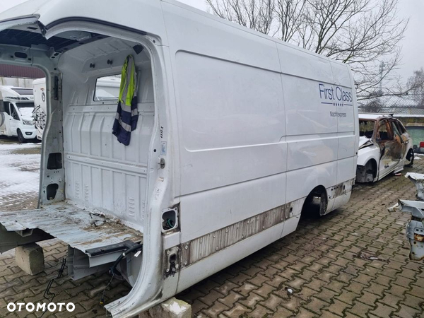 RENAULT MASTER III IV 10- LEWY BOK L3H2 RWD