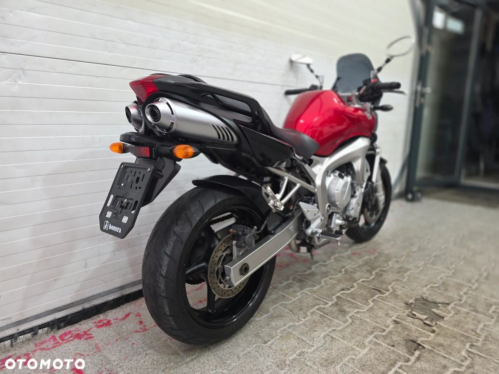 Yamaha FZ - 16