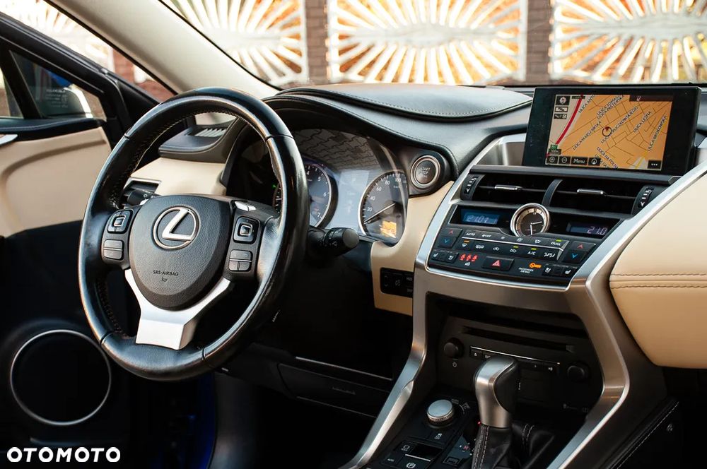 Lexus NX 200t Prestige AWD - 7