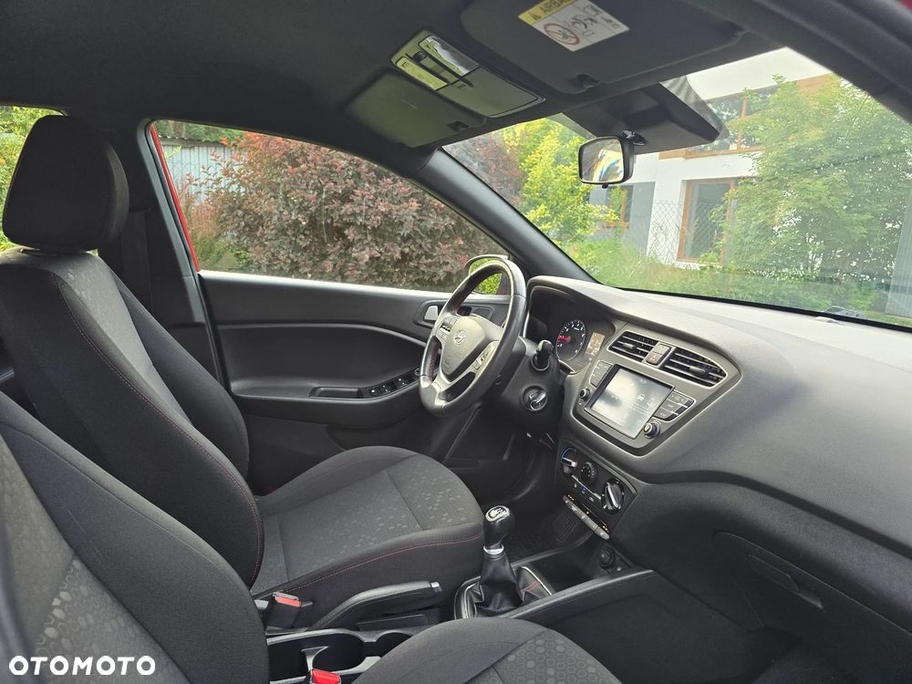 Hyundai i20 1.2 Comfort - 24