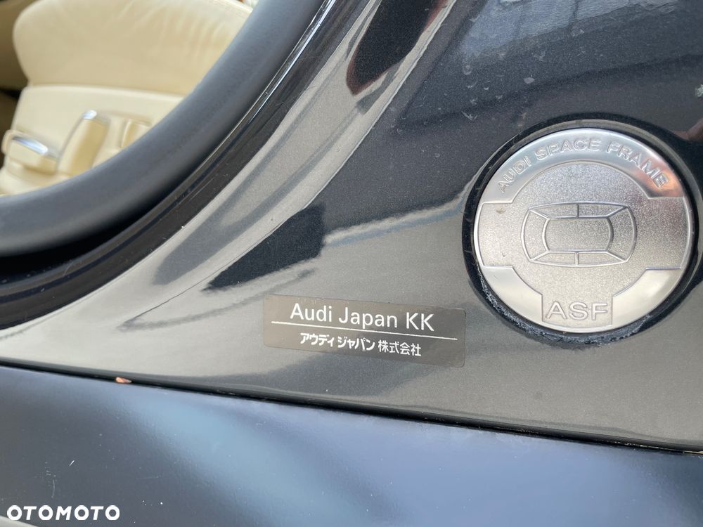 Audi A8 6.0 W12 L Quattro - 10