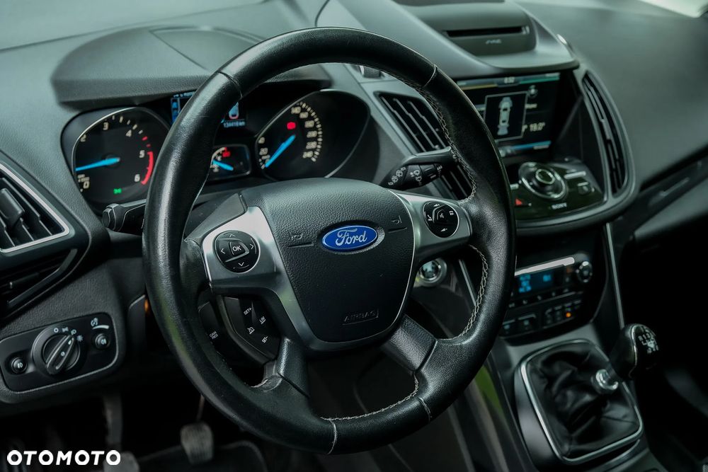 Ford Kuga 2.0 TDCi 4x4 ST-Line - 18