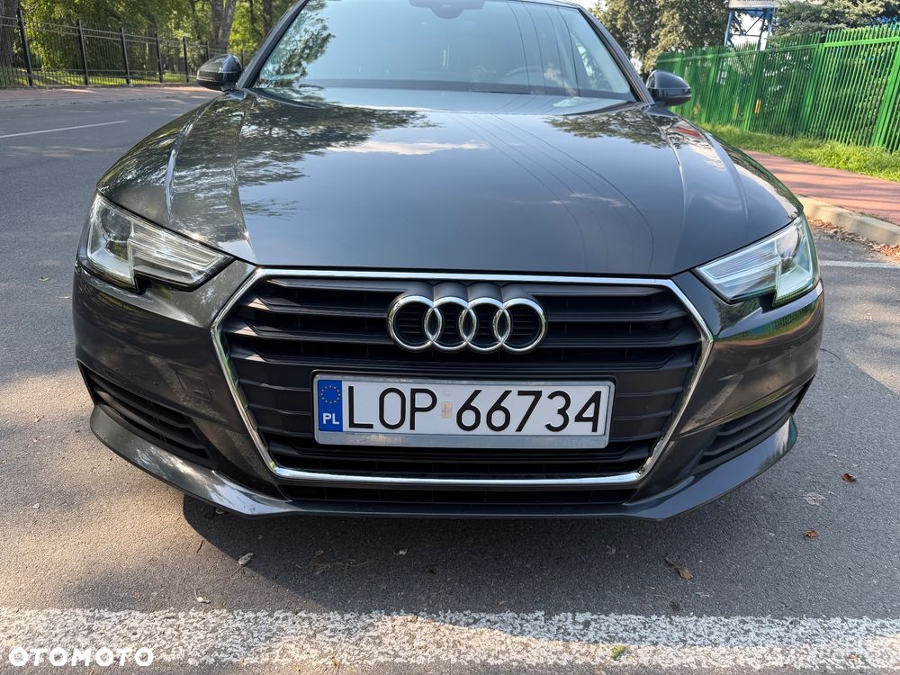 Audi A4 Limousine 2.0 TDI Sport S tronic - 4