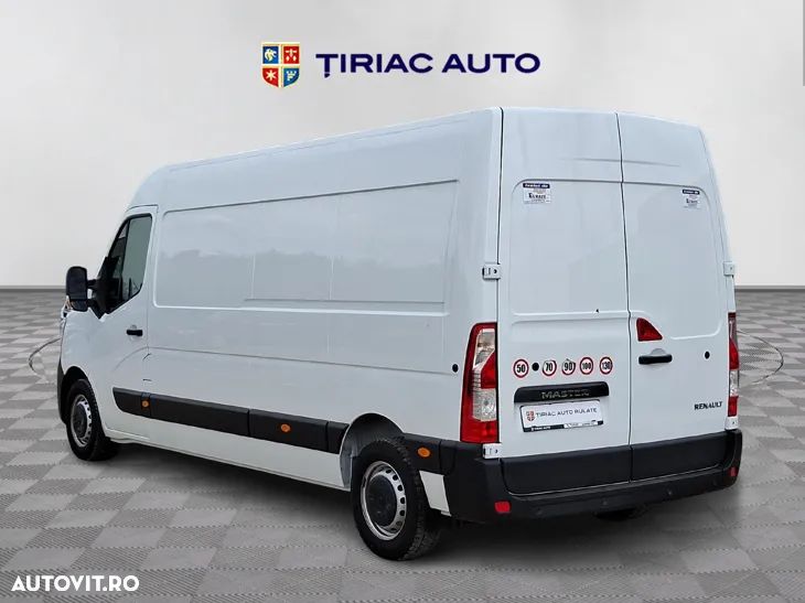 Renault Master 2.3 Blue dCi 135 TT Furgon CD 3,5t L3H2 9 m3 - 4