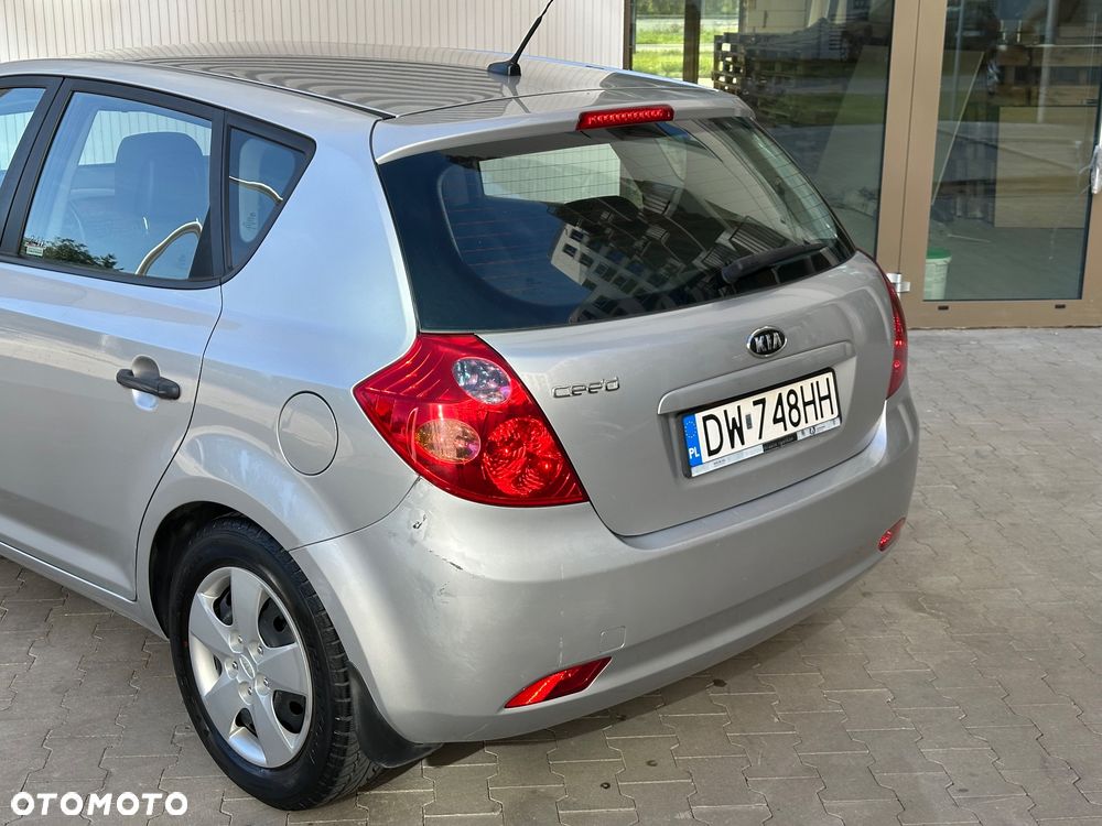 Kia Ceed 1.4 Comfort - 16