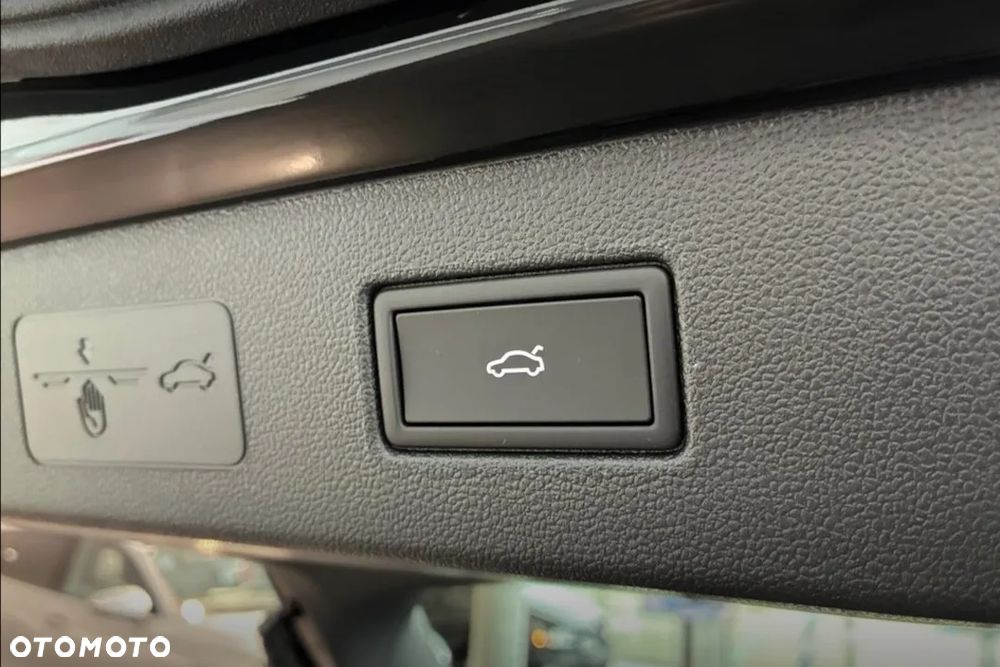 Volkswagen T-Roc 1.5 TSI Style DSG - 15