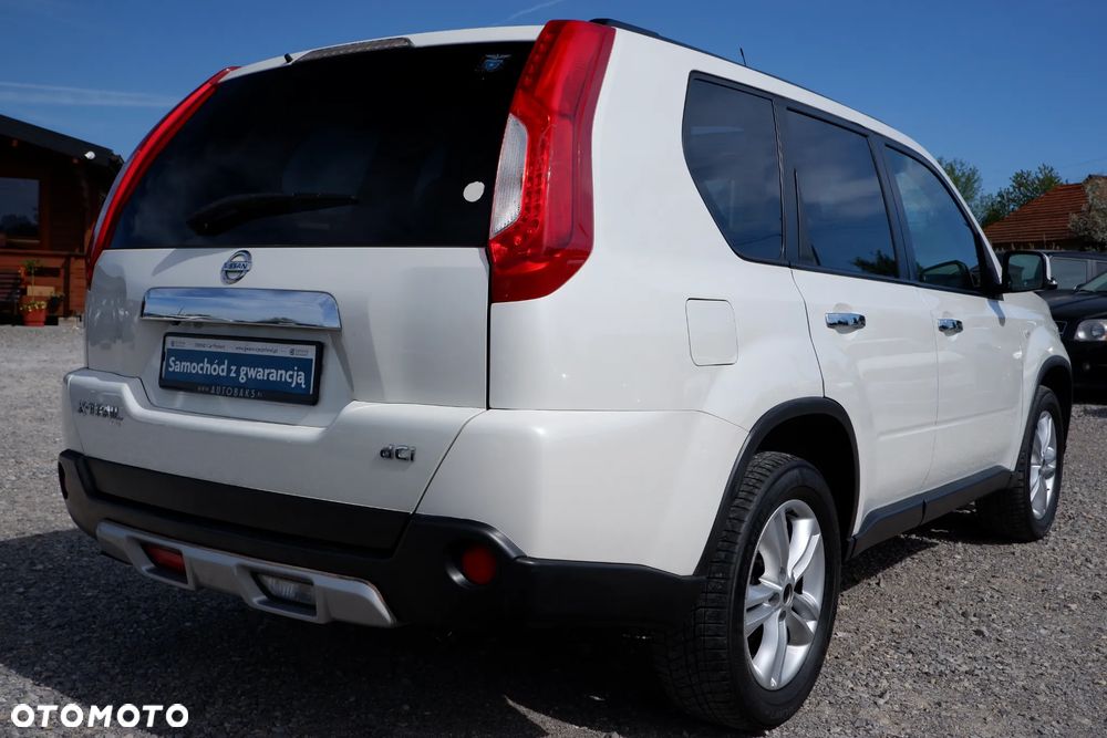 Nissan X-Trail 2.0 dCi 4x4 DPF Automatik SE - 32