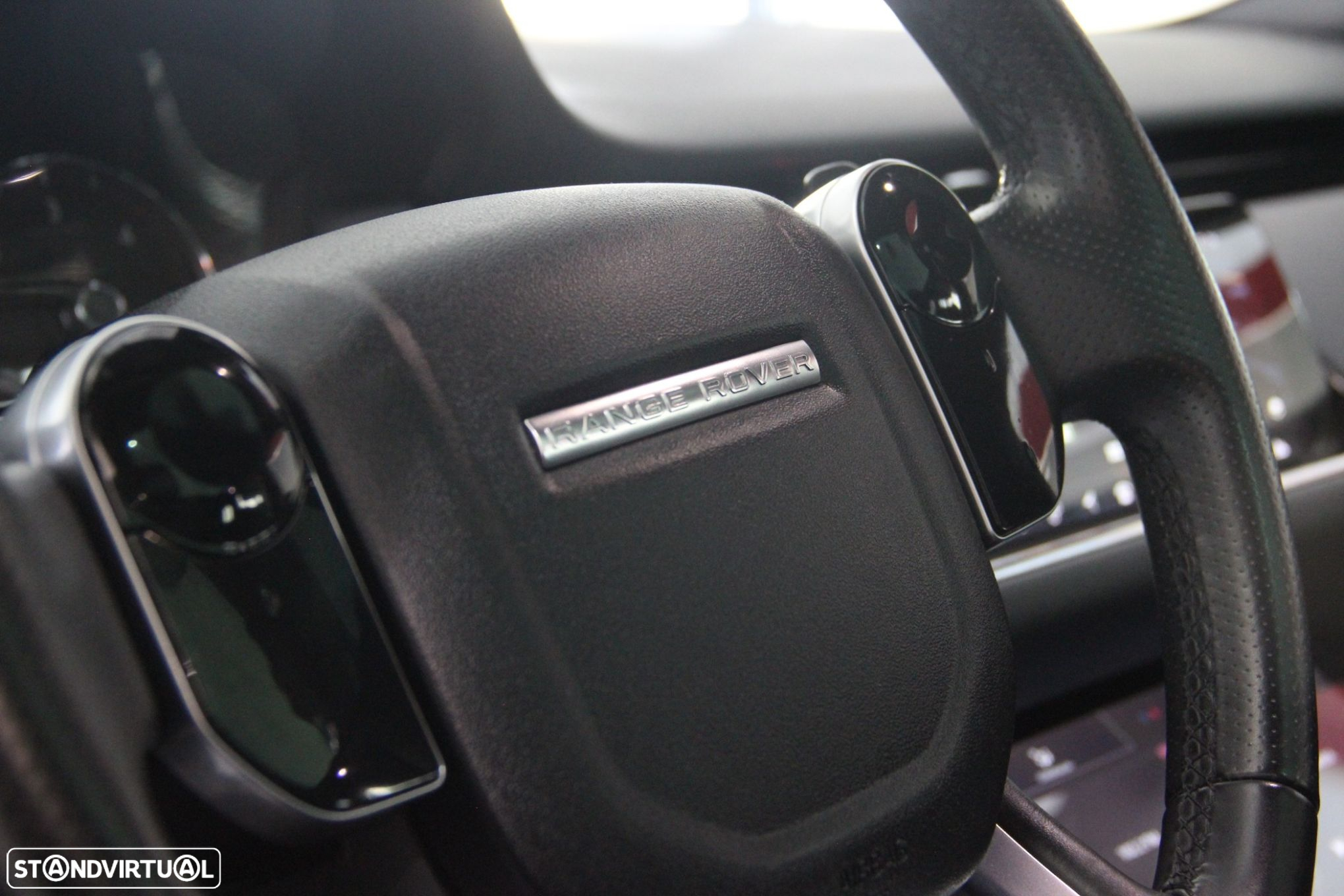 Land Rover Range Rover Evoque 2.0 D150 AWD R-Dynamic Auto - 13