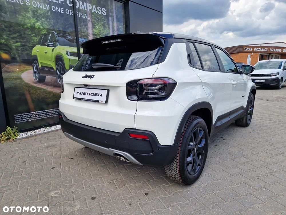 Jeep Avenger 1.2 T3 mHEV Black Edition FWD eDCT6 - 5