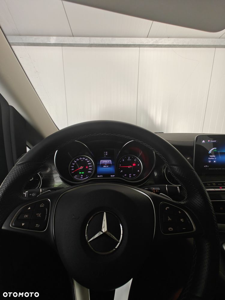 Mercedes-Benz Klasa V 300 d Avantgarde 9G-Tronic (d³ugi) - 13