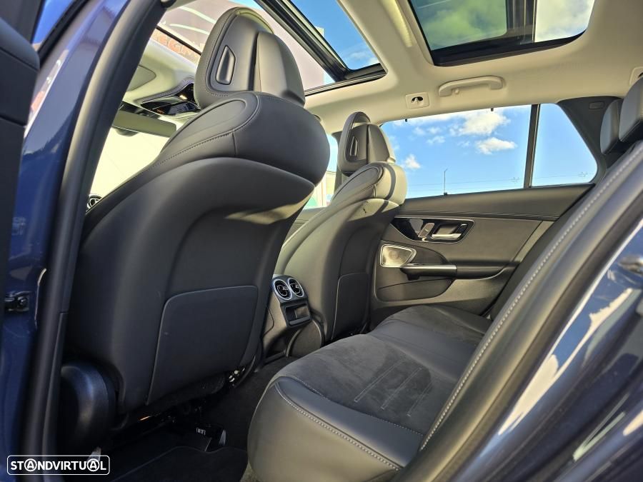 Mercedes-Benz C 300 de 4Matic T 9G-TRONIC AMG Line - 38