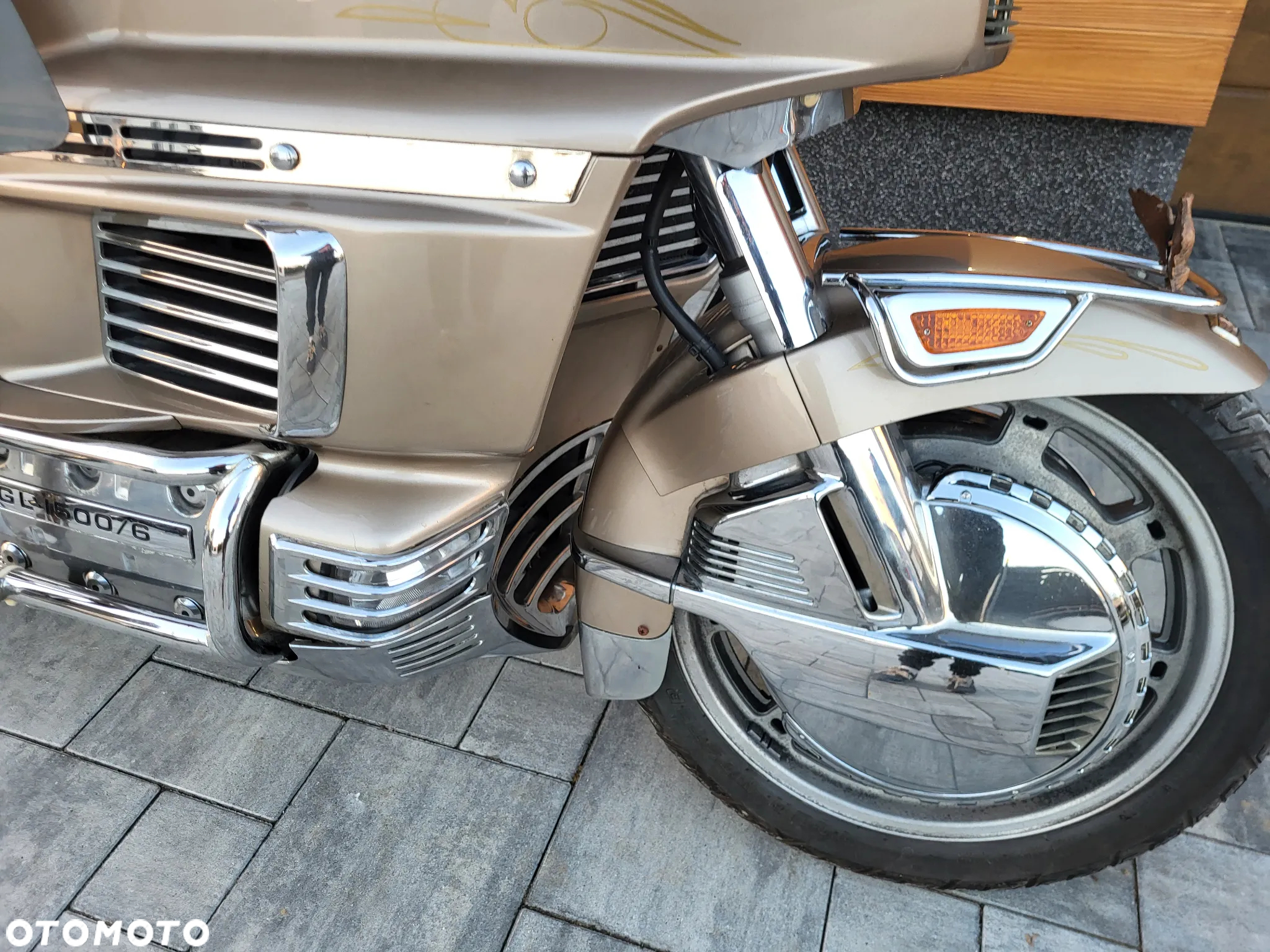 Honda GL - 5