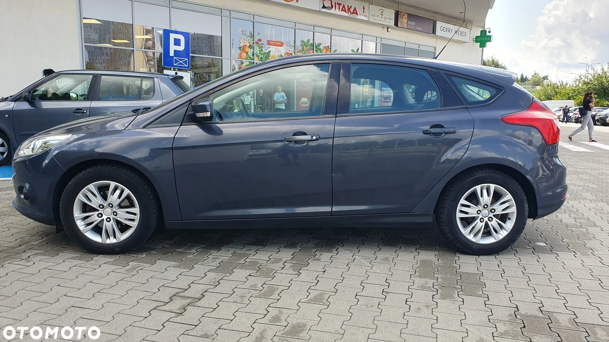 Ford Focus 1.6 Edition - 10