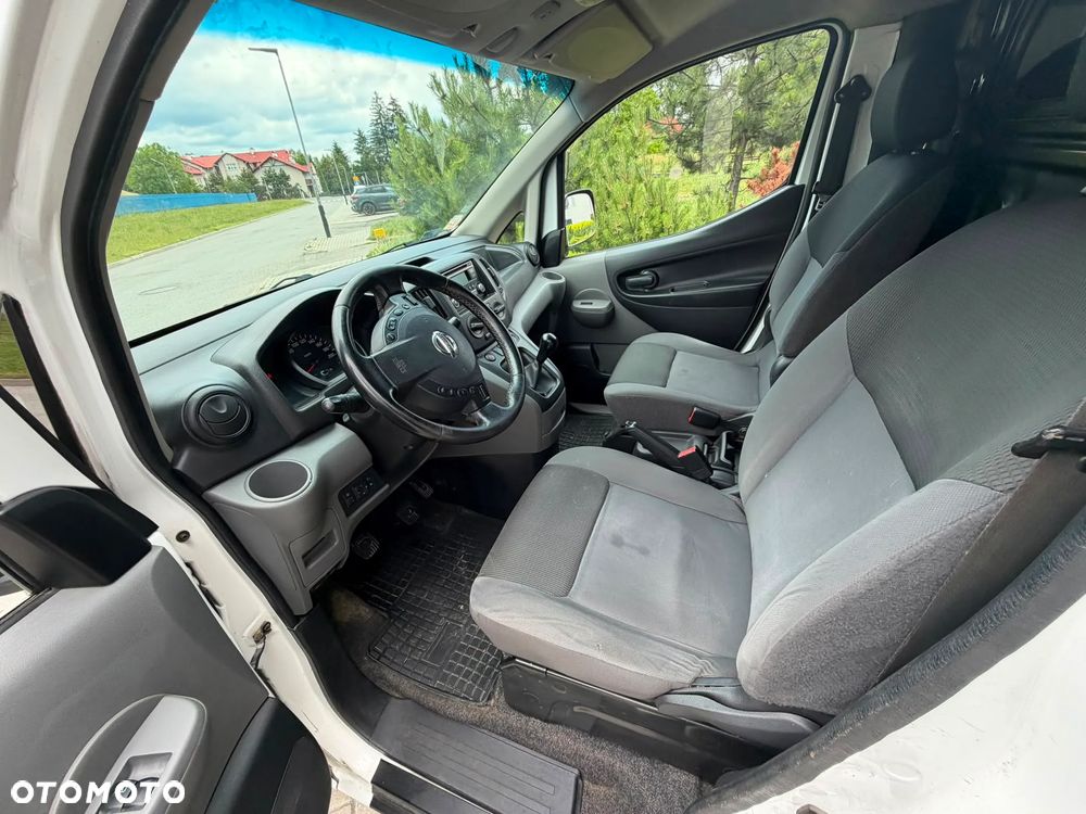 Nissan NV 200 - 19