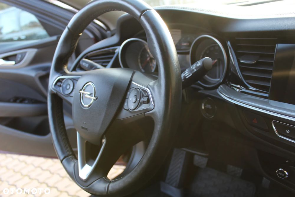 Opel Insignia - 25