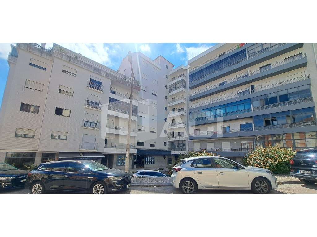 Apartamento T2 - Grande imagem: 2/15