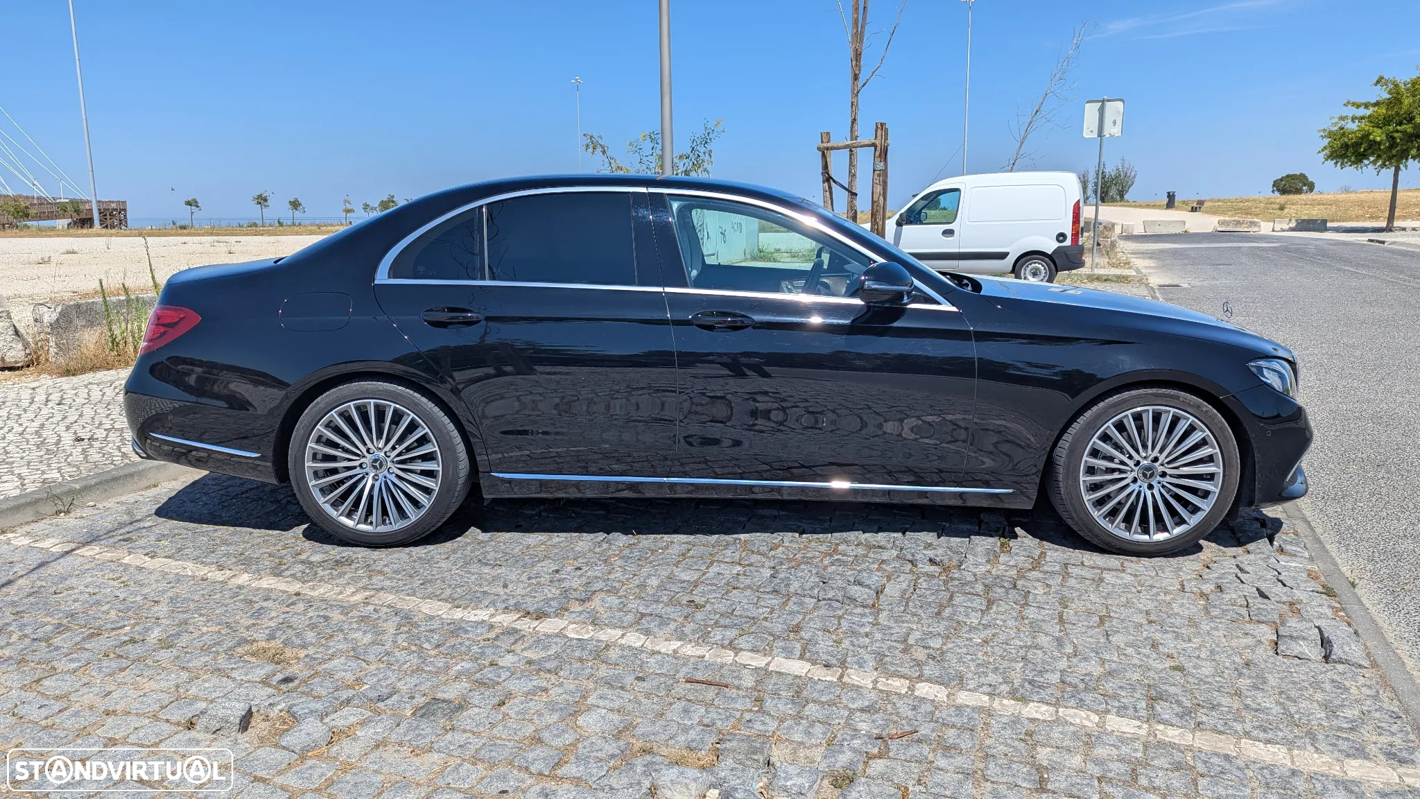 Mercedes-Benz E 220 d Exclusive Line - 2