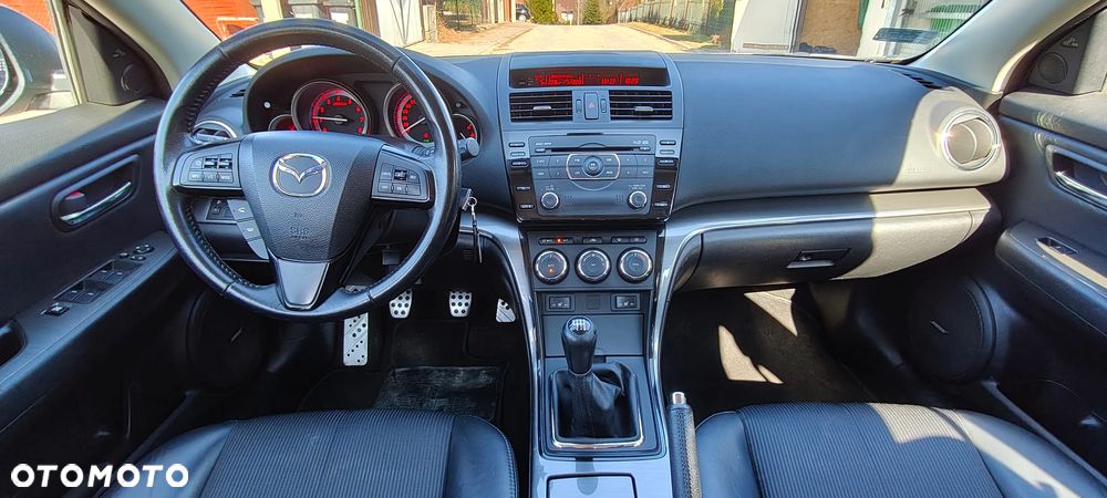 Mazda 6 2.0 Exclusive + - 4
