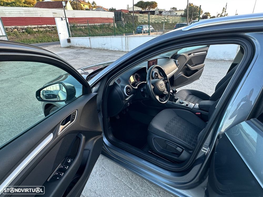 Audi A3 Sportback 1.6 TDI Attraction - 30