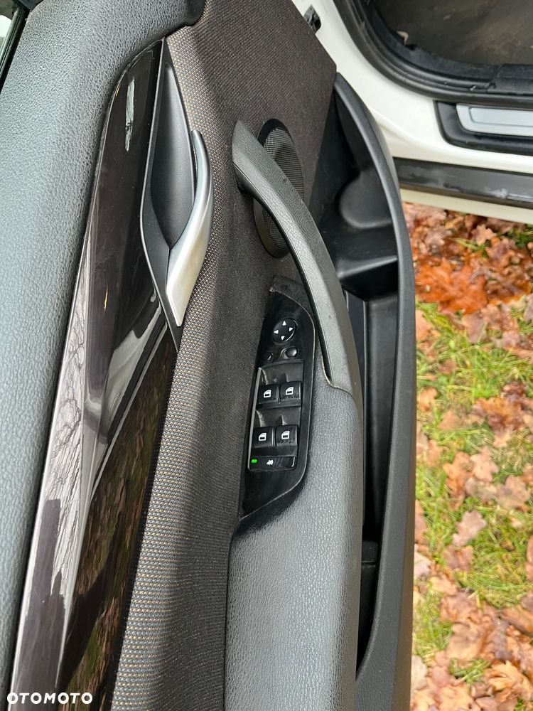 BMW X1 sDrive18i xLine - 17